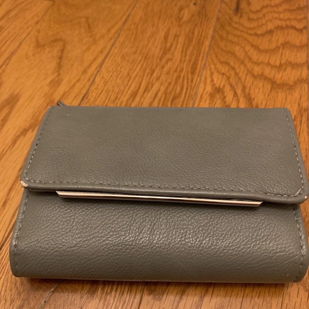 Safe Keeper Gray Tri-Fold Ladies Wallet
